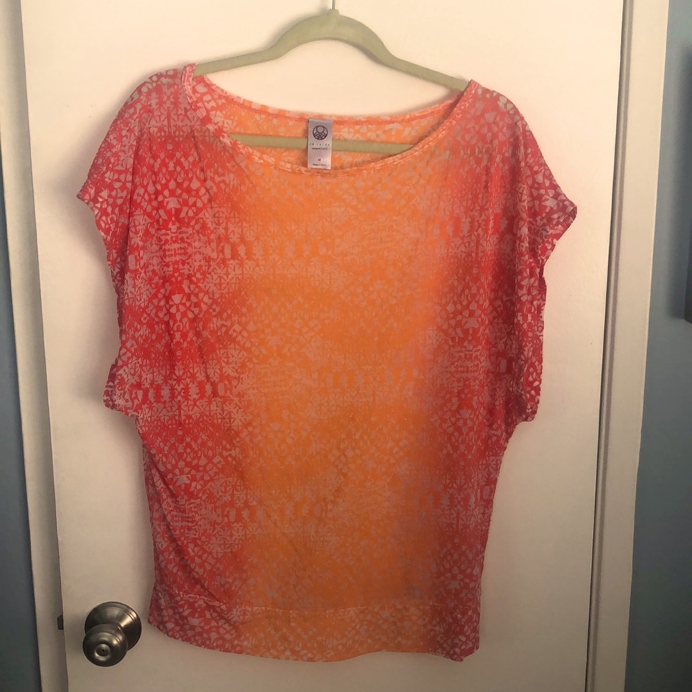 Ombré blousy lightweight printed top - sz M